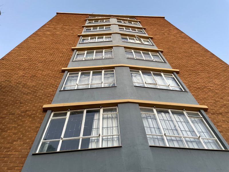 Apartment For Sale In Pretoria - Photo 1