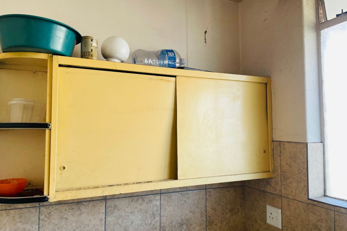 Apartment For Sale In Pretoria - Photo 4