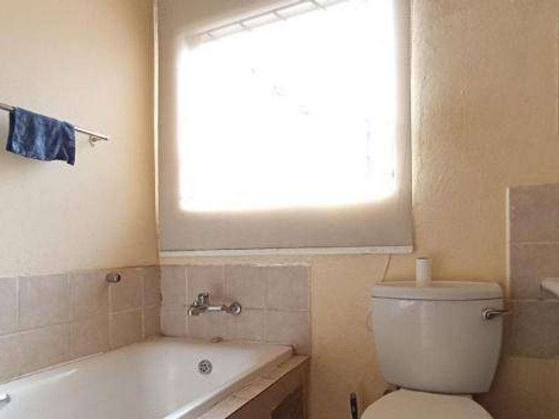 House For Sale In Roodepoort - Photo 7