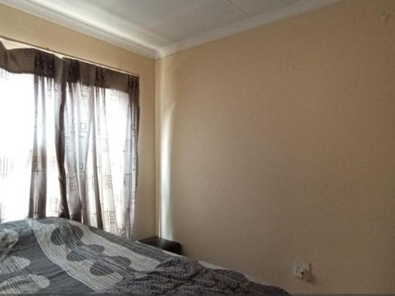 House For Sale In Roodepoort - Photo 6