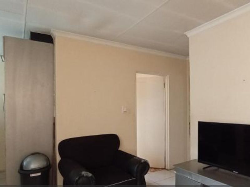 House For Sale In Roodepoort - Photo 5