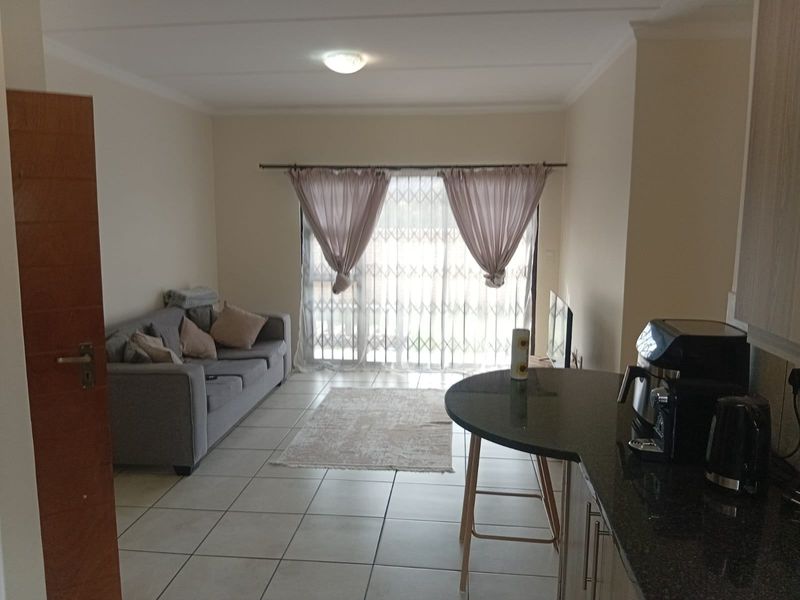 Apartment For Sale In Alberton - Photo 3