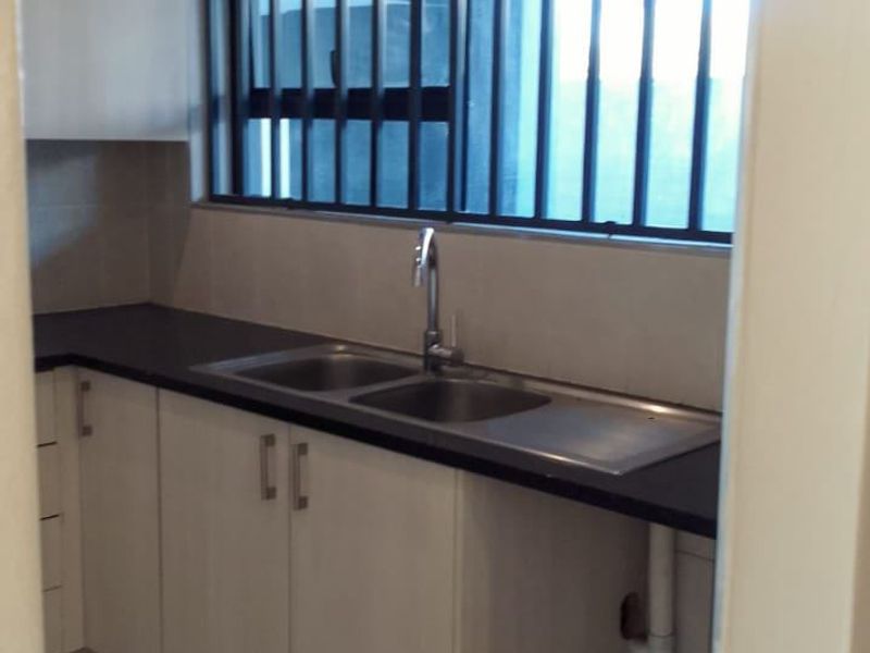 Townhouse Rental Monthly In Sandton - Photo 4