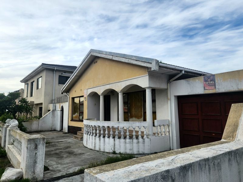 House For Sale In Cape Town - Photo 5