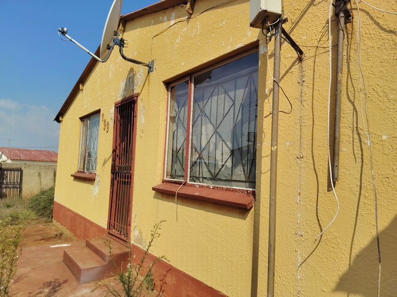 House For Sale In Nigel - Photo 5