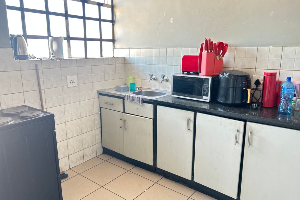 Apartment For Sale In Pretoria - Photo 4