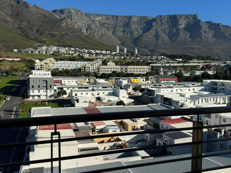 Apartment For Sale In Cape Town - Photo 1