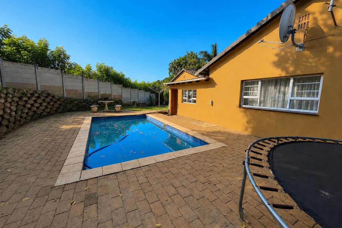House For Sale In Margate - Photo 2