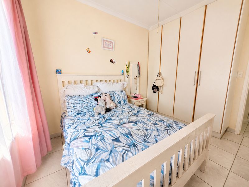 House For Sale In Margate - Photo 6