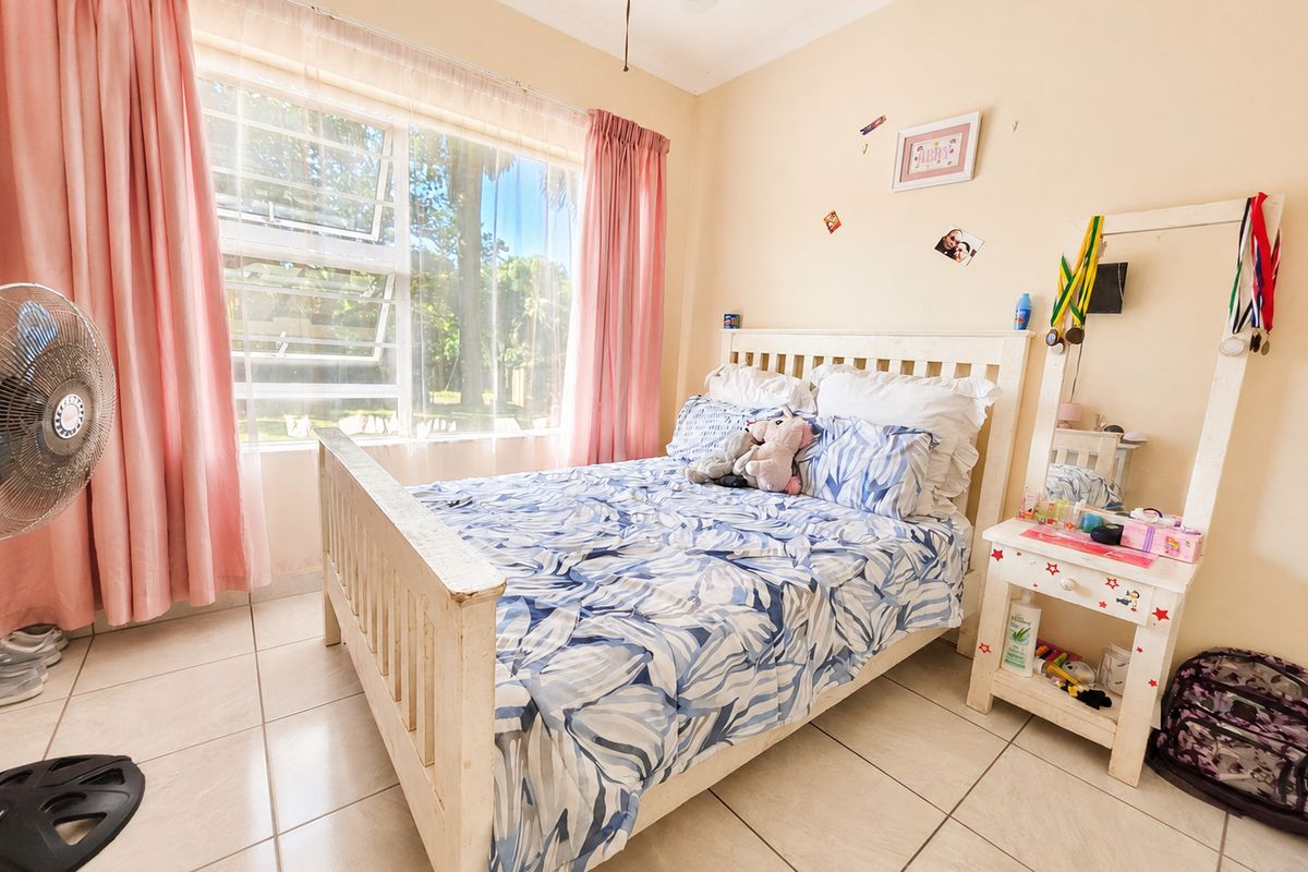 House For Sale In Margate - Photo 5