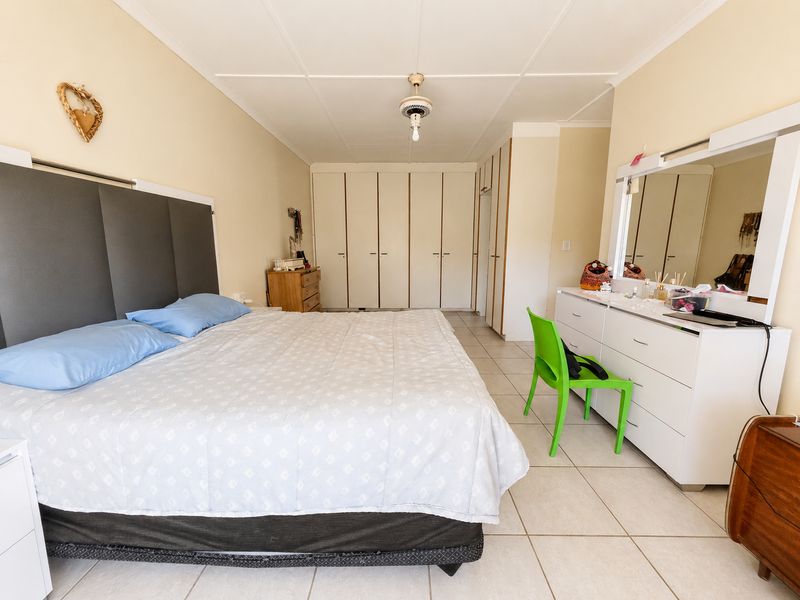 House For Sale In Margate - Photo 4