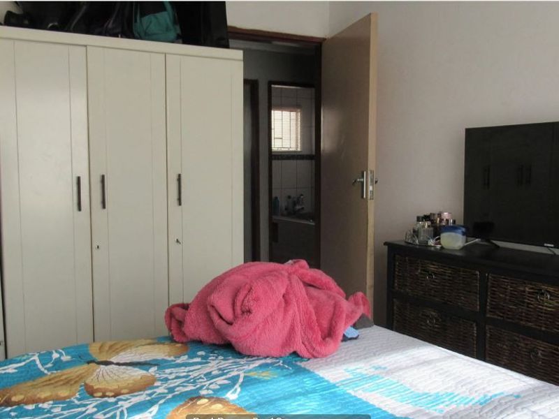 House For Sale In Tembisa - Photo 8