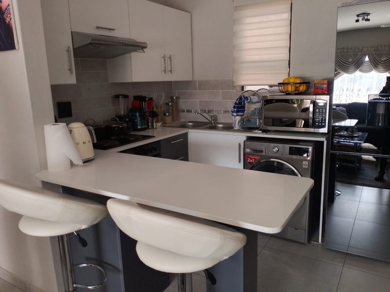 Apartment Rental Monthly In Boksburg - Photo 3