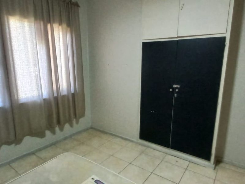 House For Sale In Margate - Photo 10