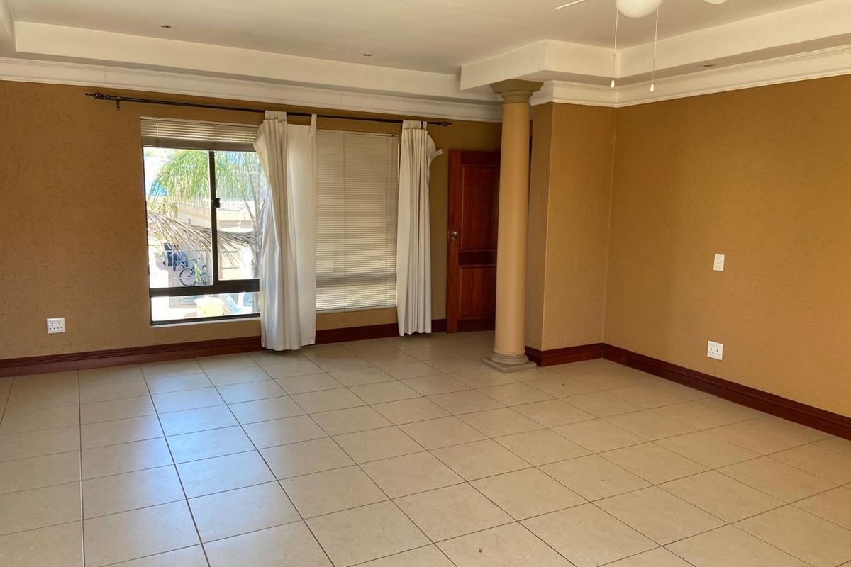 Cluster Rental Monthly In Roodepoort - Photo 2