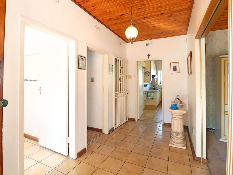 House For Sale In Johannesburg - Photo 6