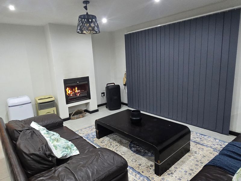 House For Sale In Benoni - Photo 3