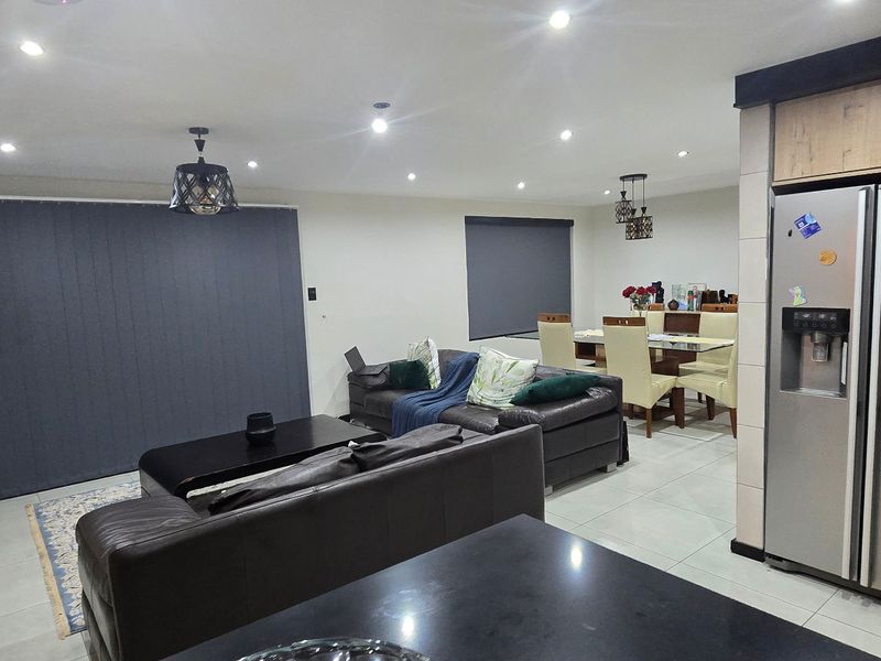 House For Sale In Benoni - Photo 10