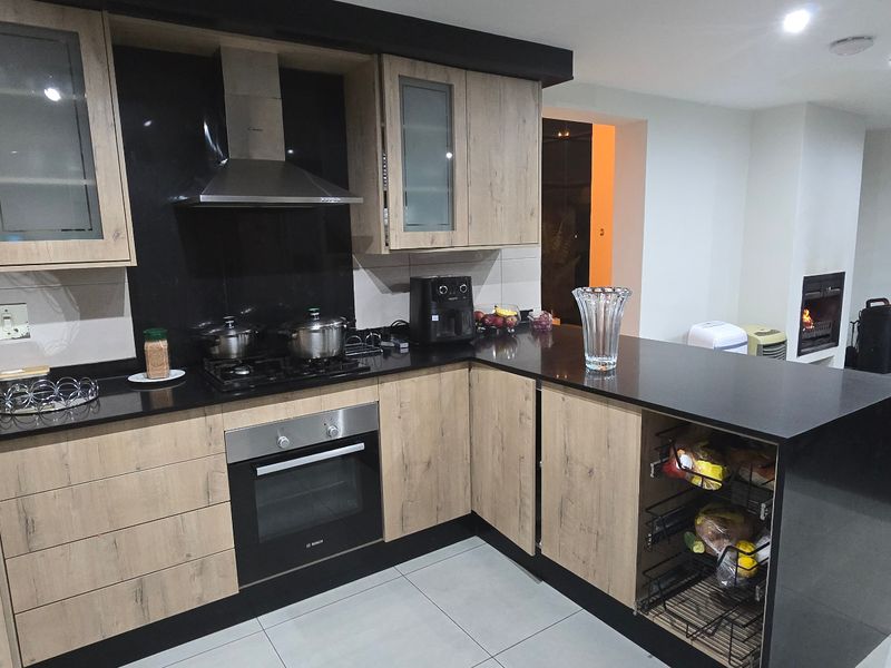 House For Sale In Benoni - Photo 9