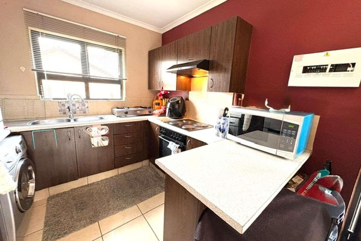 House For Sale In Midrand - Photo 5