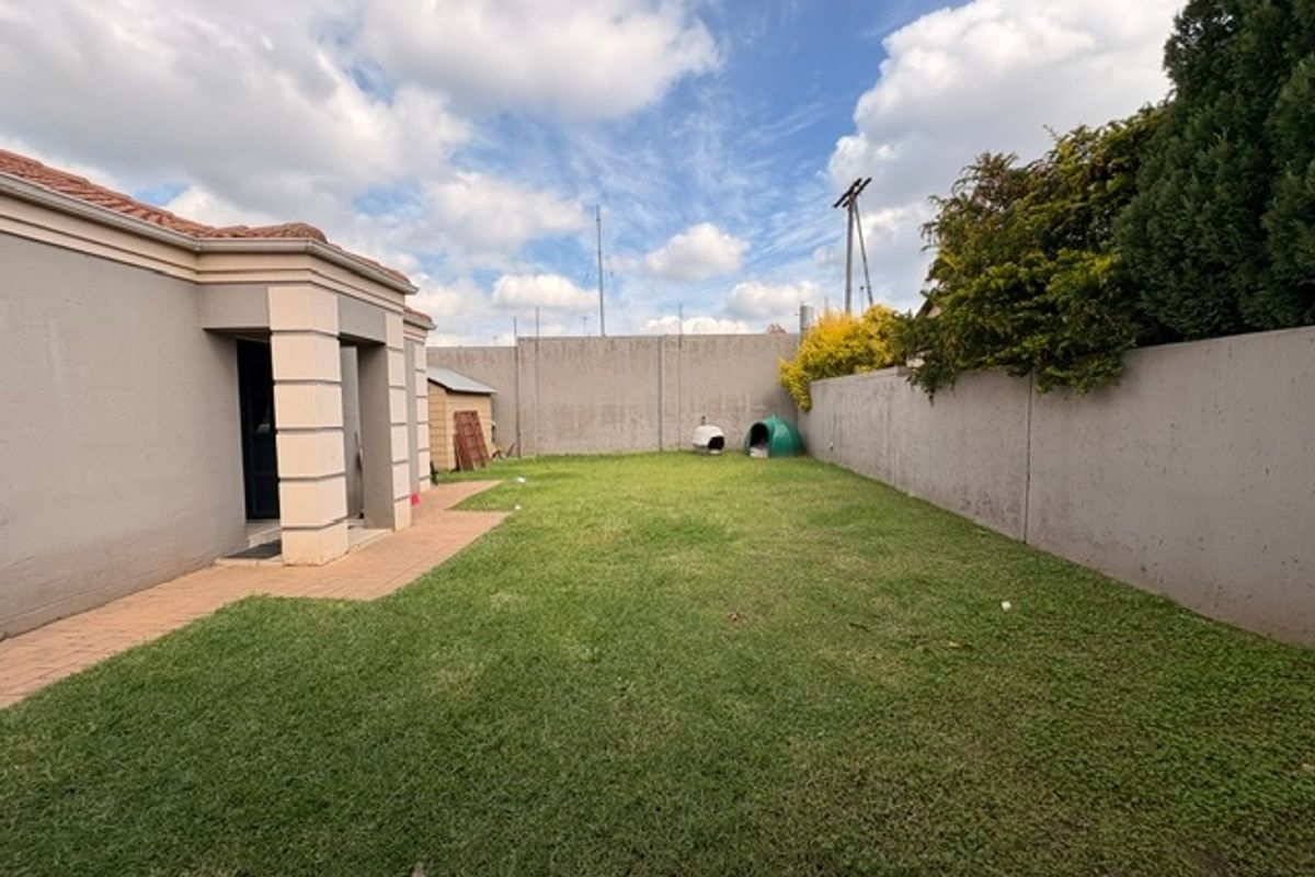 House For Sale In Midrand - Photo 2