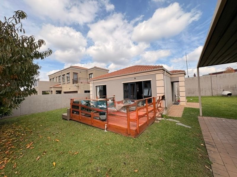 House For Sale In Midrand - Photo 1