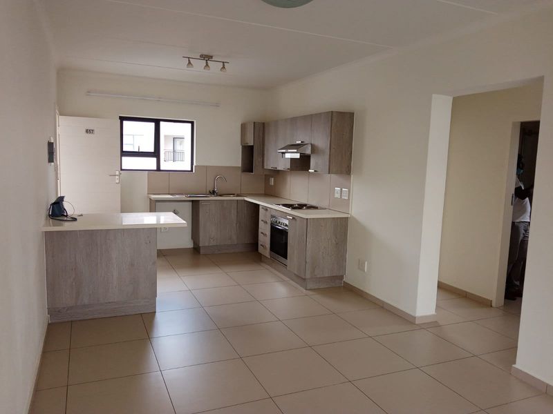 Apartment Rental Monthly In Midrand - Photo 5