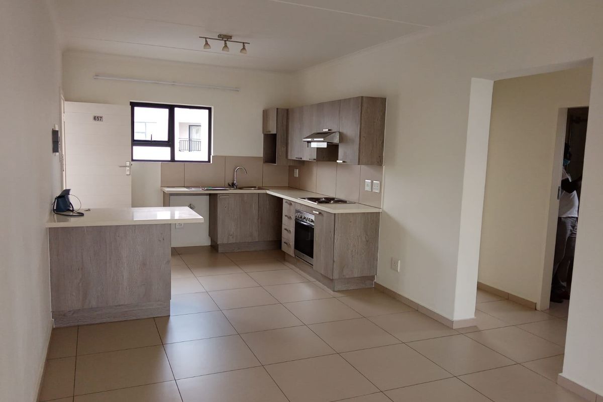 Apartment Rental Monthly In Midrand - Photo 5