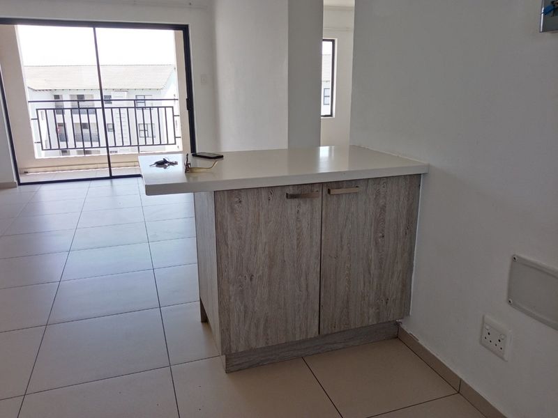 Apartment Rental Monthly In Midrand - Photo 4