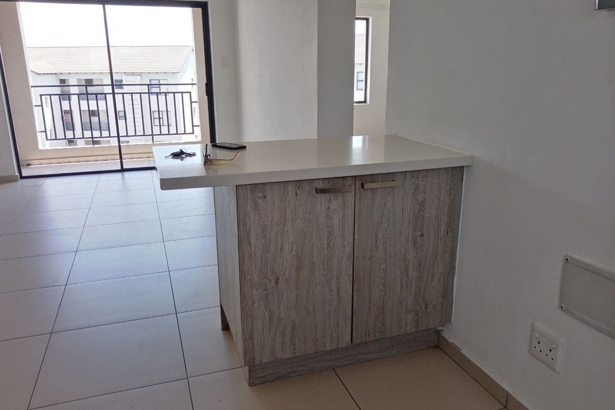 Apartment Rental Monthly In Midrand - Photo 4