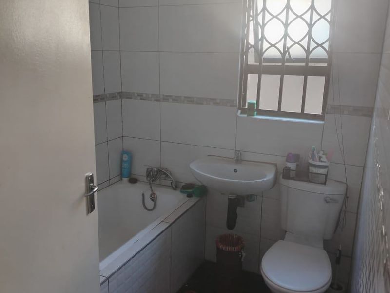 House For Sale In Boksburg - Photo 9