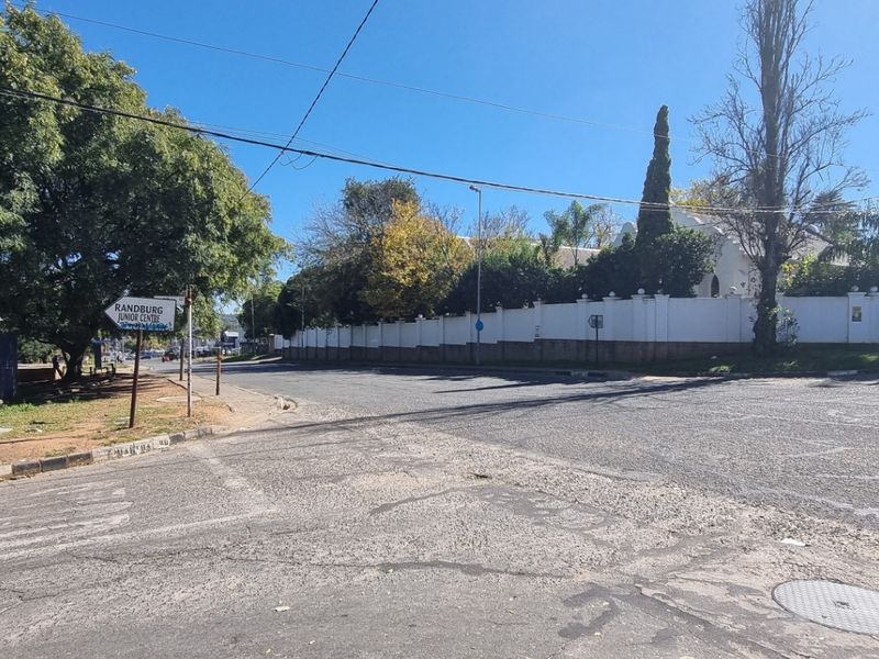 Commercial Rental Monthly In Randburg - Photo 3