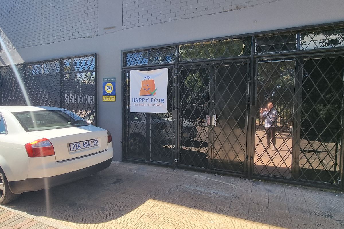 Commercial Rental Monthly In Randburg - Photo 5