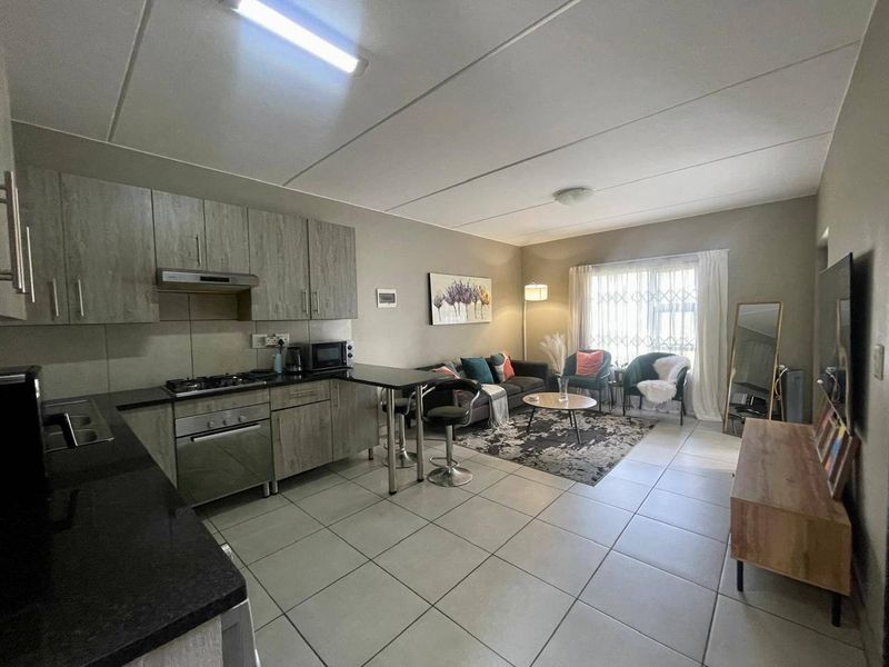 Apartment For Sale In Midrand - Photo 7