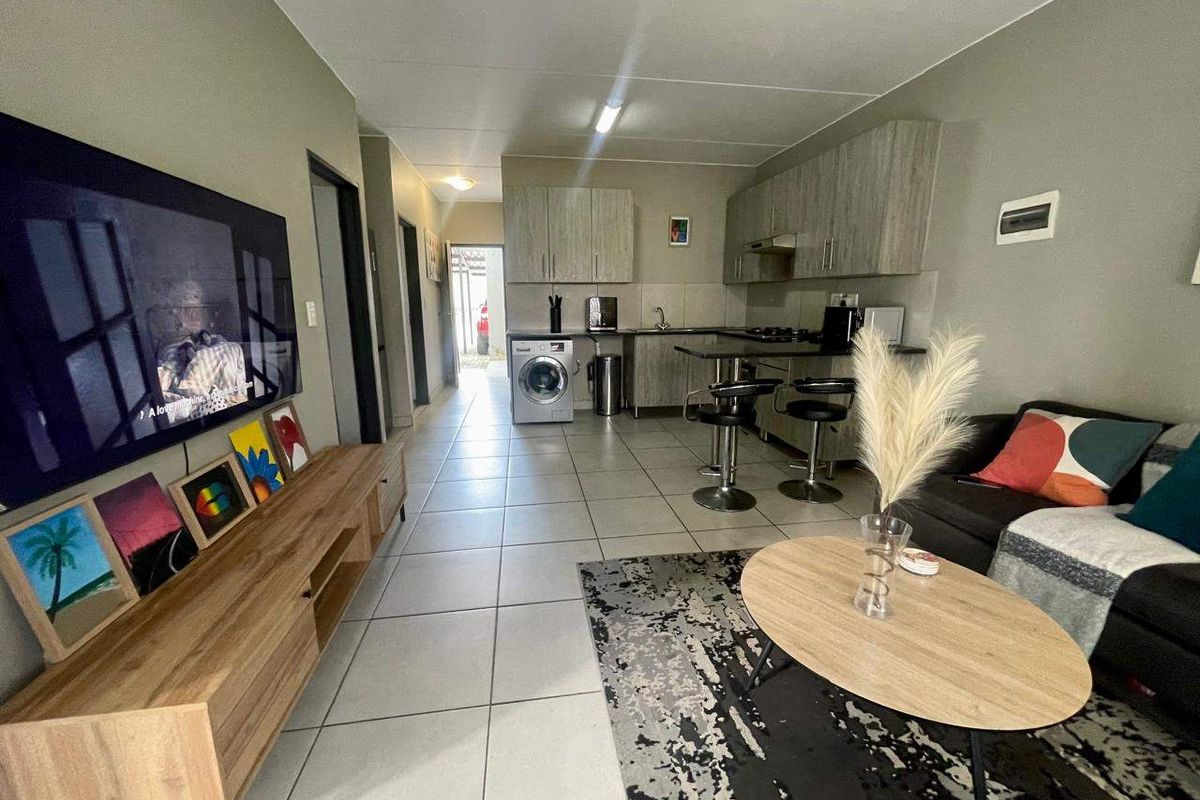 Apartment For Sale In Midrand - Photo 3