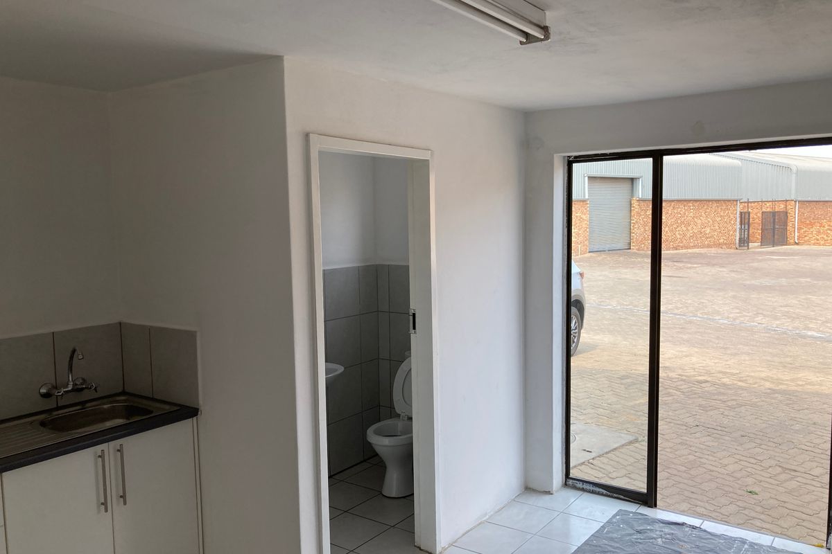 Industrial Rental Monthly In Boksburg - Photo 3
