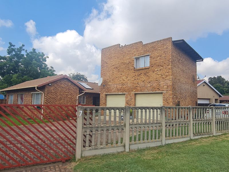 House For Sale In Boksburg - Photo 1
