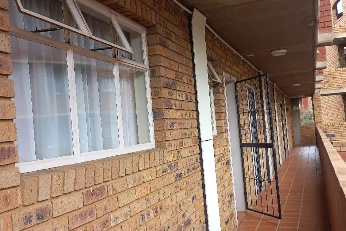 Apartment For Sale In Centurion - Photo 2
