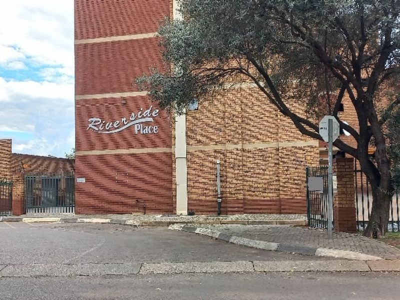 Apartment For Sale In Centurion - Photo 3