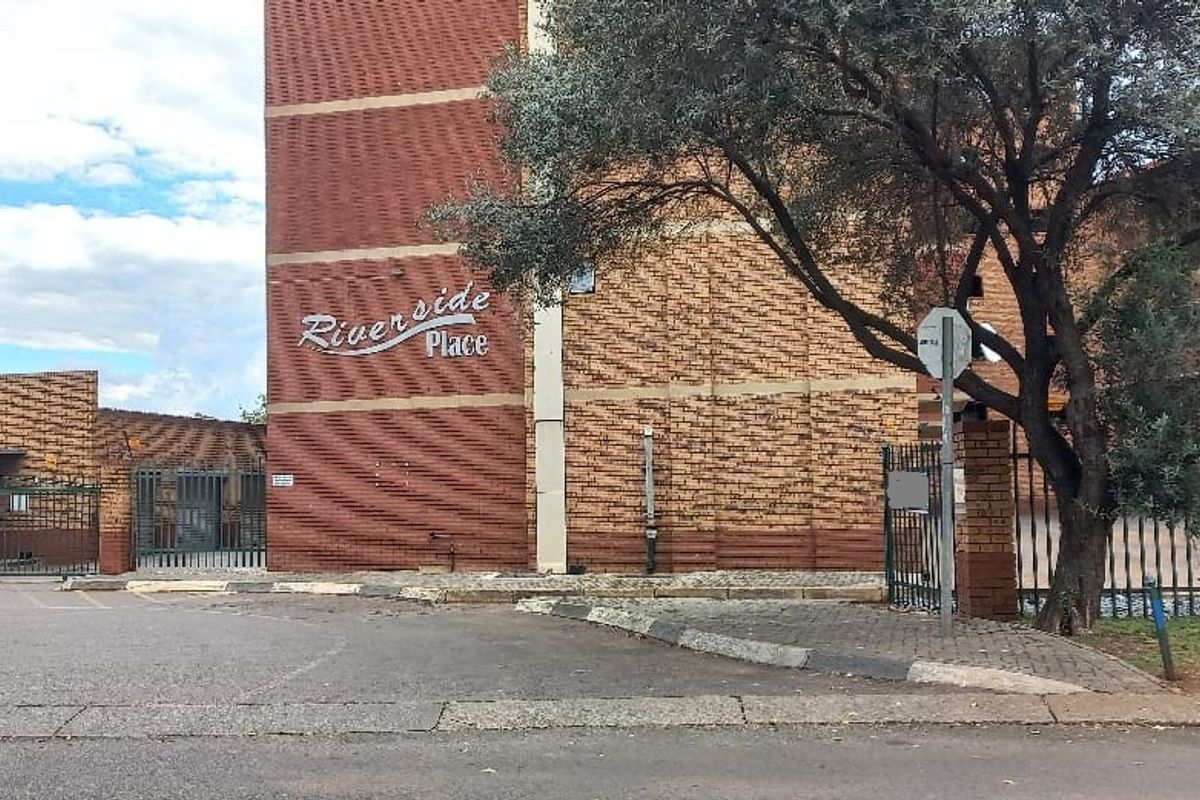 Apartment For Sale In Centurion - Photo 3