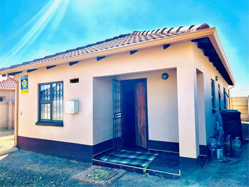 House For Sale In Boksburg - Photo 2