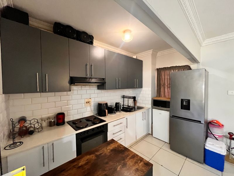 Apartment For Sale In Durban - Photo 4