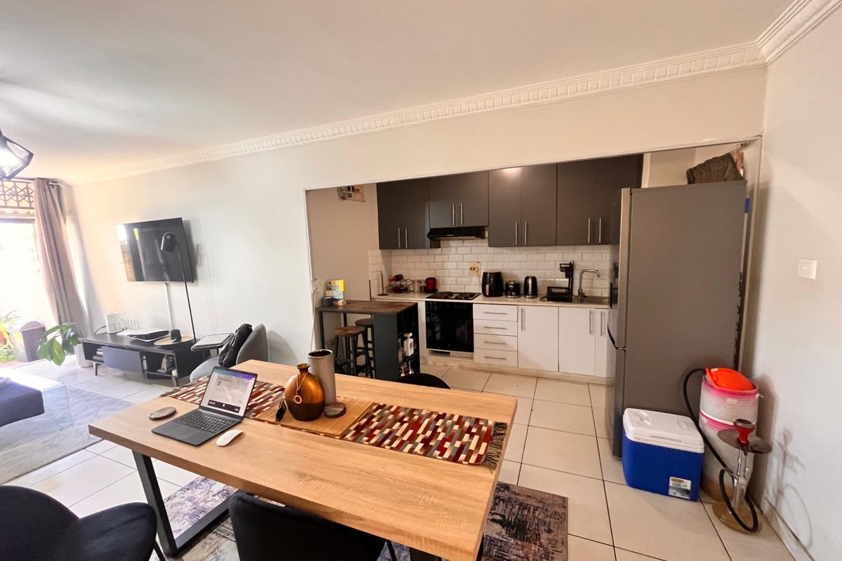 Apartment For Sale In Durban - Photo 2