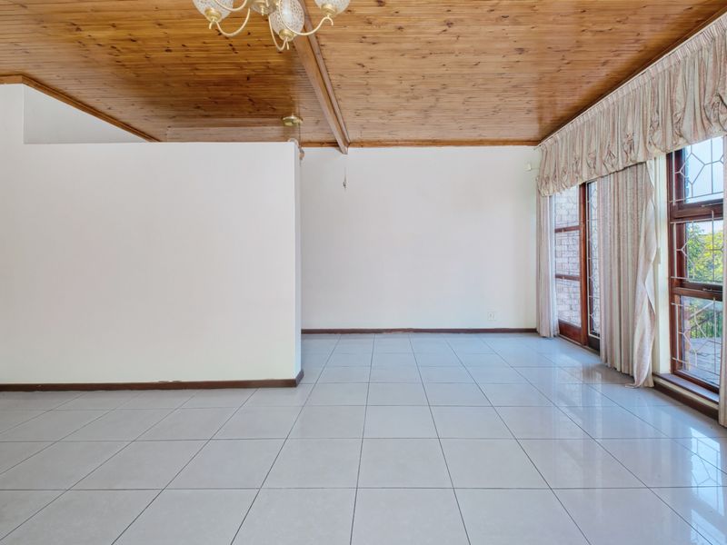 House For Sale In Port Elizabeth - Photo 6