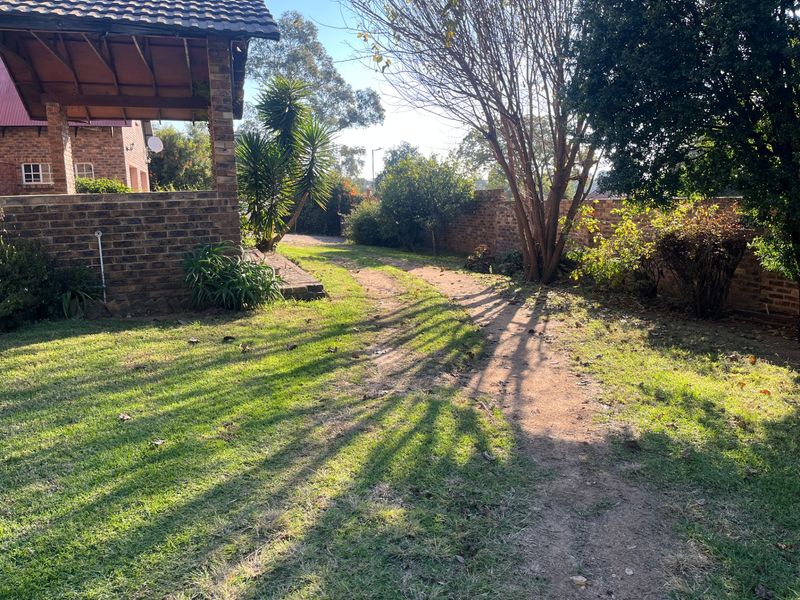 Apartment Rental Monthly In Sandton - Photo 3