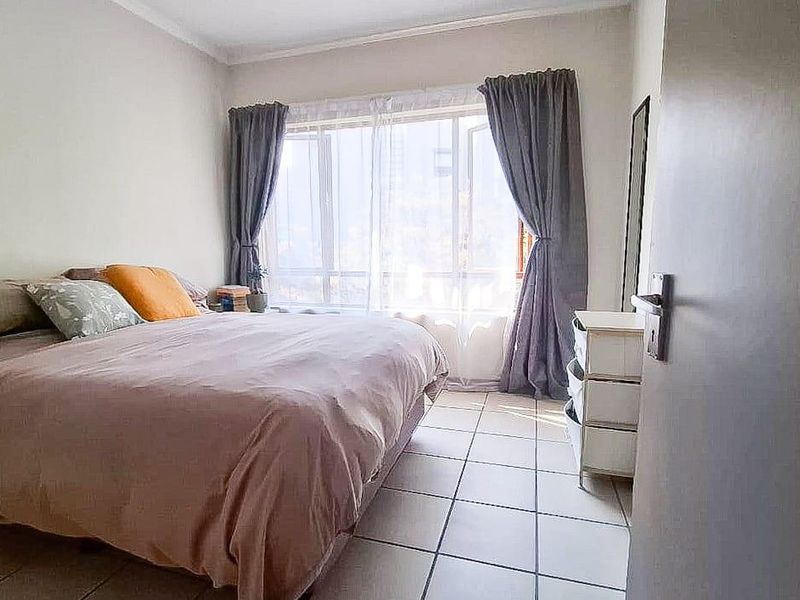 Apartment Rental Monthly In Sandton - Photo 10