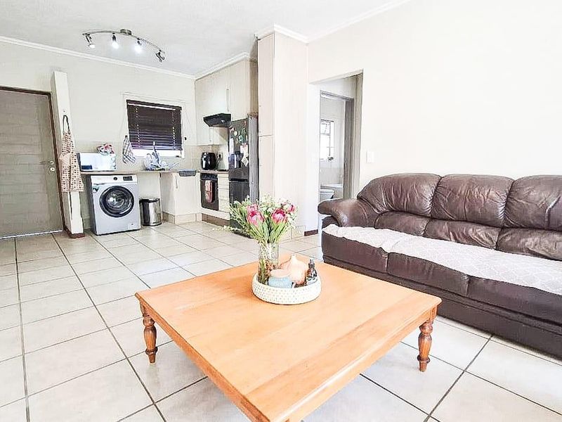 Apartment Rental Monthly In Sandton - Photo 5