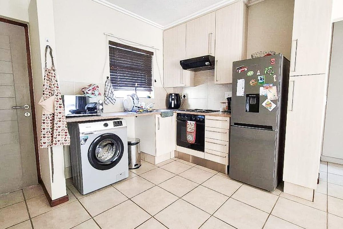 Apartment Rental Monthly In Sandton - Photo 3