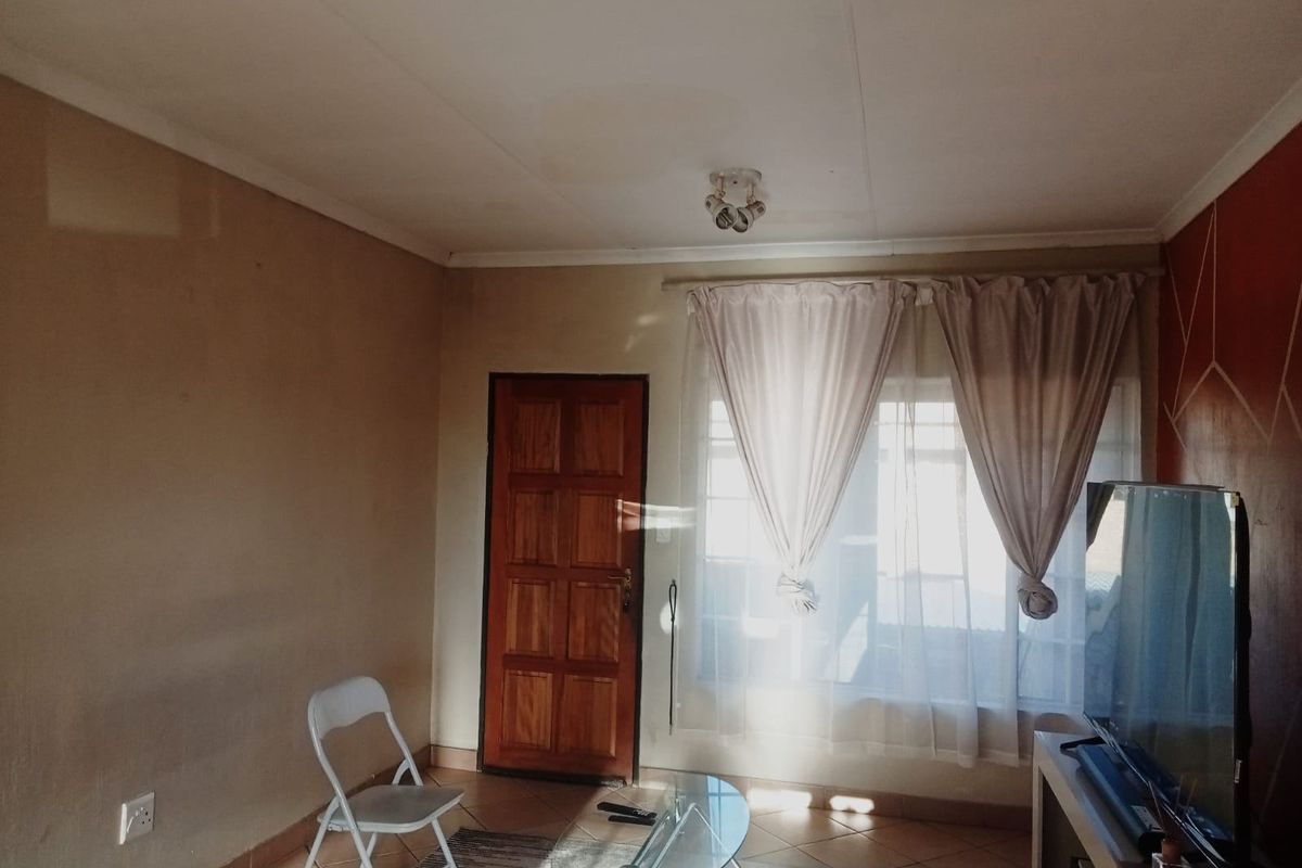 Apartment For Sale In Germiston - Photo 5