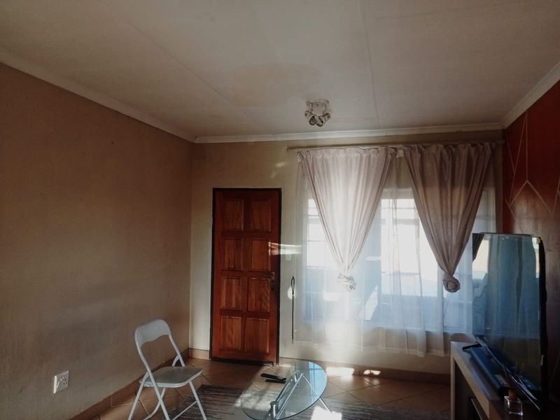 Apartment For Sale In Germiston - Photo 4